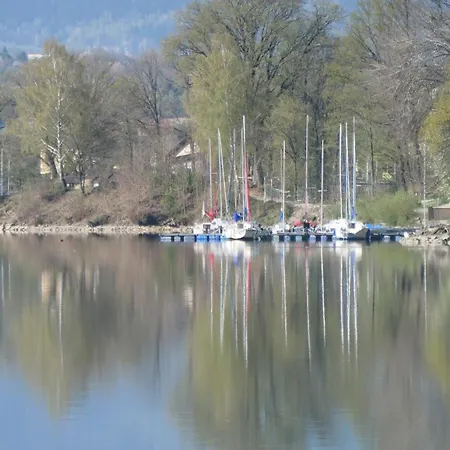 Szept Jeziora żywieckiego Nad Jeziorem 15 Osób Zarzecze (Silesia)